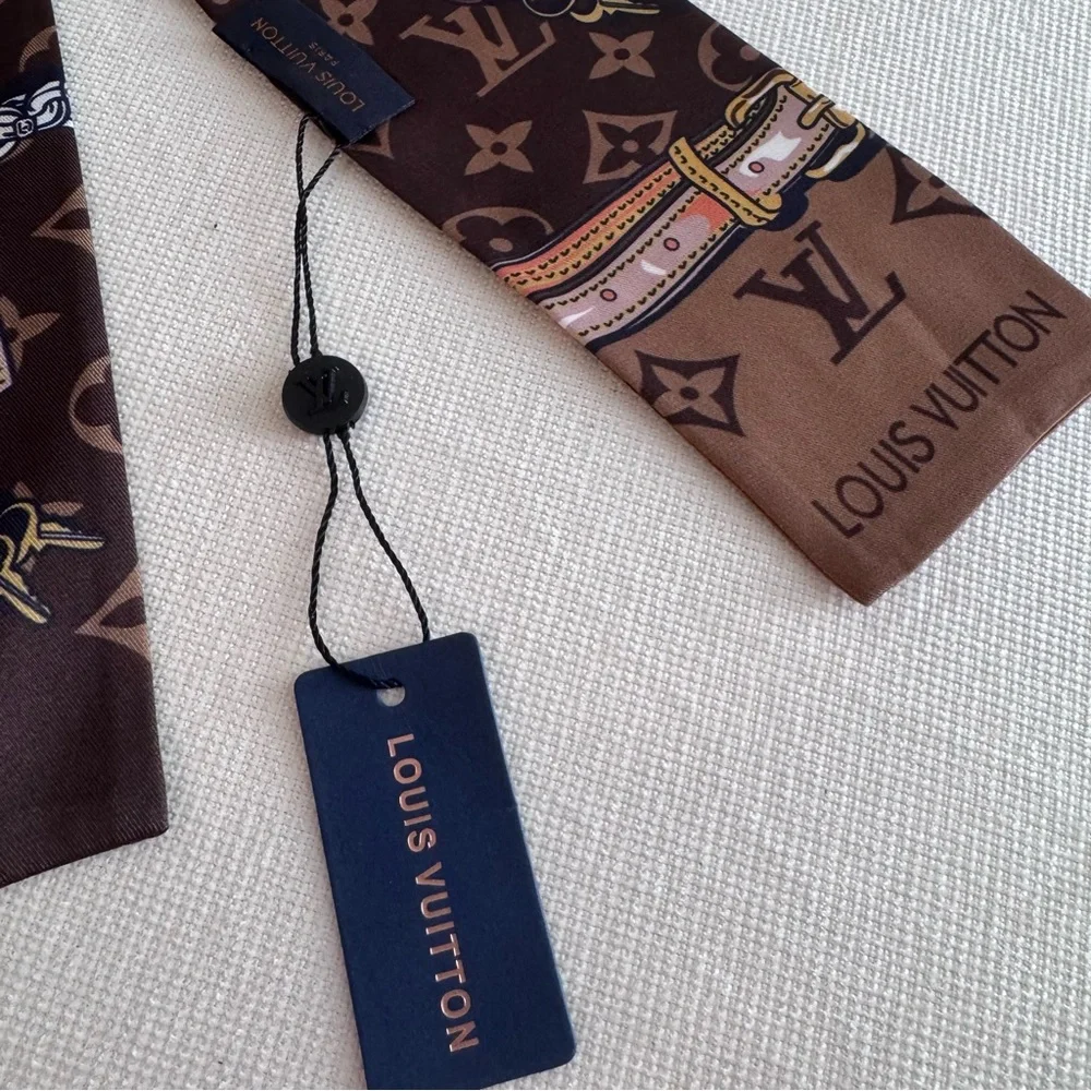 Louis Vuitton Monogram Silk Bandeau Scarf Brown Pink Chain Print BB Twilly New - Picture 4 of 8